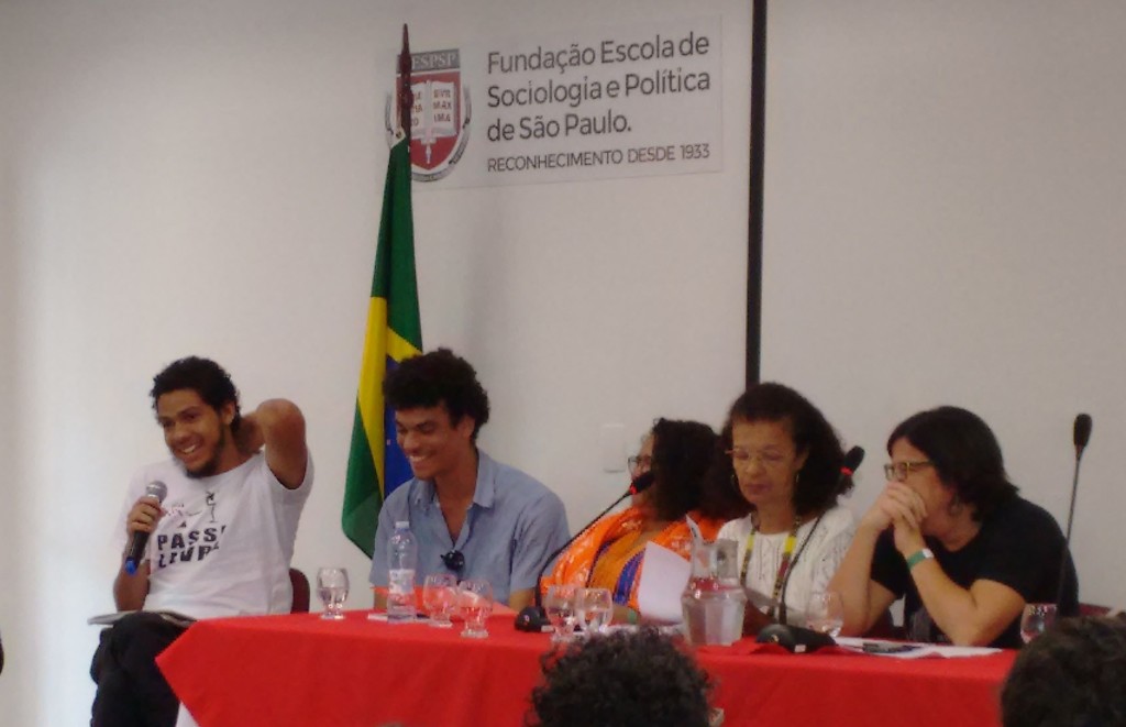 Gabriel de Araújo Silva e Vitor Quintiliano falaram em nome do Movimento Passe Livre (MPL)