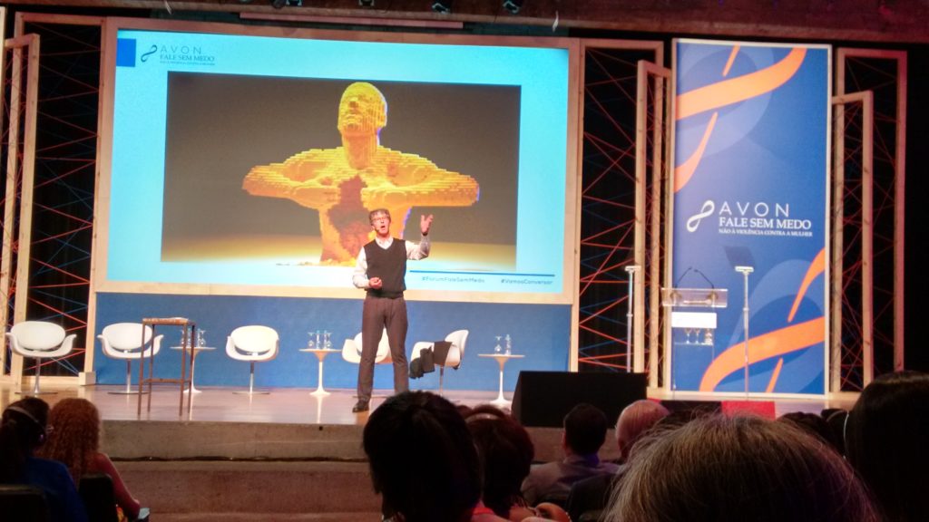 O canadense Michael Kaufman, do Instituto Promundo, falou sobre as angústias causadas pelo machismo - Crédito da imagem: Josilene Rocha