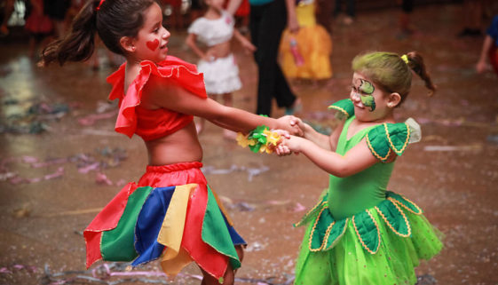 Campanha cobra a proteção integral de crianças durante o carnaval