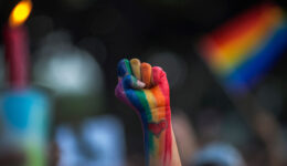 Aplicativo Dandarah mapeia locais seguros para a população LGBT+