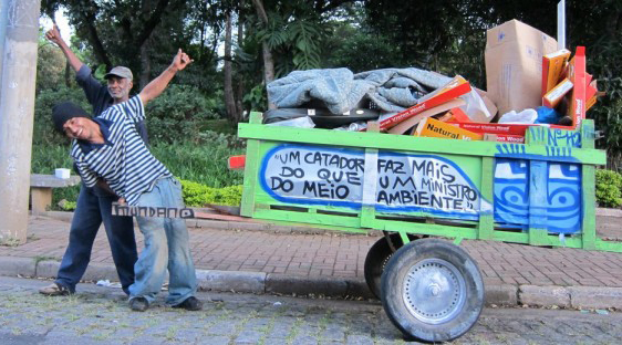 Governo do Ceará anuncia início de pagamento do auxílio-catador (Foto: Reprodução Google)