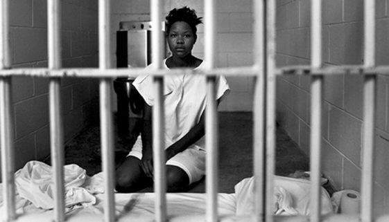 68% das mulheres encarceradas no Brasil são negras, aponta estudo