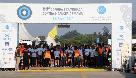 SP recebe Corrida e Caminhada Contra o Câncer de Mama