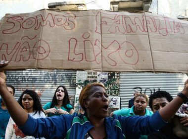DESMORONAMENTO NA CRACOLÂNDIA