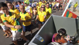 Ajudar o próximo? Brasil despenca no ranking mundial de solidariedade