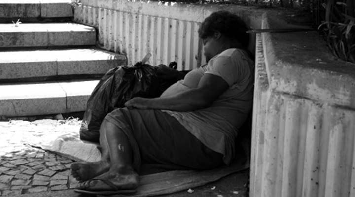 Livro retrata a realidade das mulheres que vivem em situação de rua