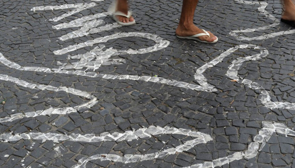 silhueta_de_corpos_primeira