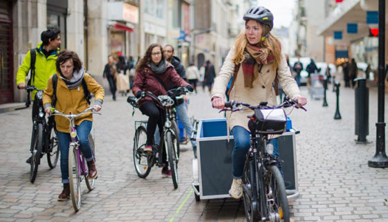 Instituto Aromeiazero usa a bicicleta como ferramenta social