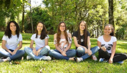 Estudantes de Santa Catarina criam aplicativo para prevenir o suicídio