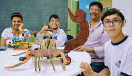 Professor usa robótica para incluir alunos com autismo em escola de SP