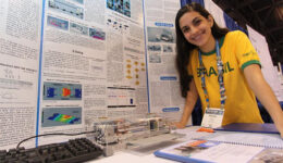 Estudante desenvolve impressora em braille com comando de voz
