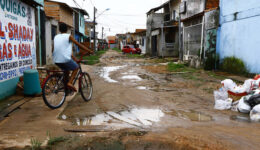 Um terço dos brasileiros não tem acesso a saneamento básico