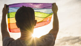 App promove rede colaborativa de segurança para a população LGBT+