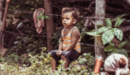 1 em cada 3 crianças de até 5 anos tem seus direitos violados no Brasil