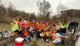 Brasileiros que vivem na Austrália criam grupo de voluntariado