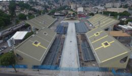 Rio transforma Sambódromo em abrigo para pessoas em situação de rua