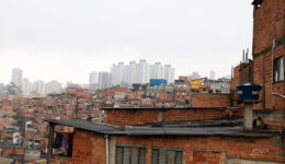 Isolamento social: famílias das favelas do Brasil podem ficar sem comida