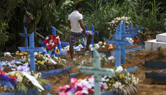 Covid-19: após 2 meses, Brasil ainda não sabe a cor de 29% dos mortos