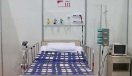Metade das UTIs dos hospitais de campanha do RJ tem respirador