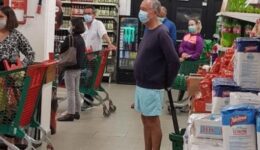 Presidente de Portugal surpreende o mundo com simplicidade e respeito