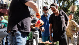 SP: projeto que ajuda população de rua está em busca de voluntários