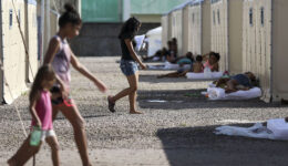 Uma em cada quatro crianças migrantes venezuelanas está sem os pais