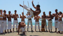 Capoeira já foi crime no Brasil, previsto no Código Penal