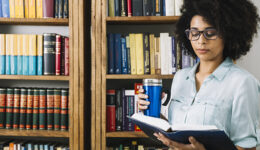 Programa apoia jovens negros que querem entrar na universidade
