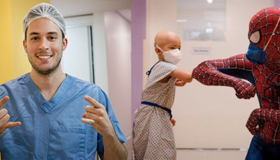 Médico do hospital do GRAACC se veste de super-herói para pacientes