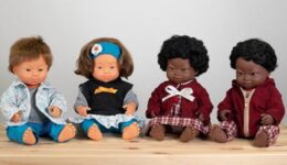 Bonecos com Síndrome de Down ganham prêmio de melhor brinquedo