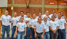 ONG criada por padre e ex-traficante já ajudou 30 mil dependentes químicos