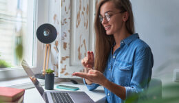 Secretaria paulista abre inscrições para curso de Libras online e gratuito