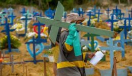Mundo repercute o caos de Manaus: escolhendo quem vive e quem morre