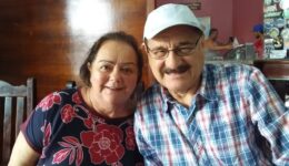 Casal que sentiu primeiros sintomas na véspera de Natal morre de Covid