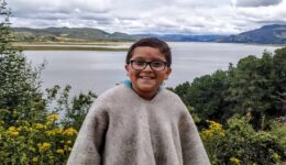 Criança é ameaçada de morte por pedir melhoras na educação durante a pandemia