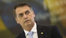 No Parlamento Europeu, Bolsonaro é acusado de crime contra humanidade