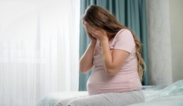 Grávida de 8 meses perde bebê após tomar “kit covid”, no Acre