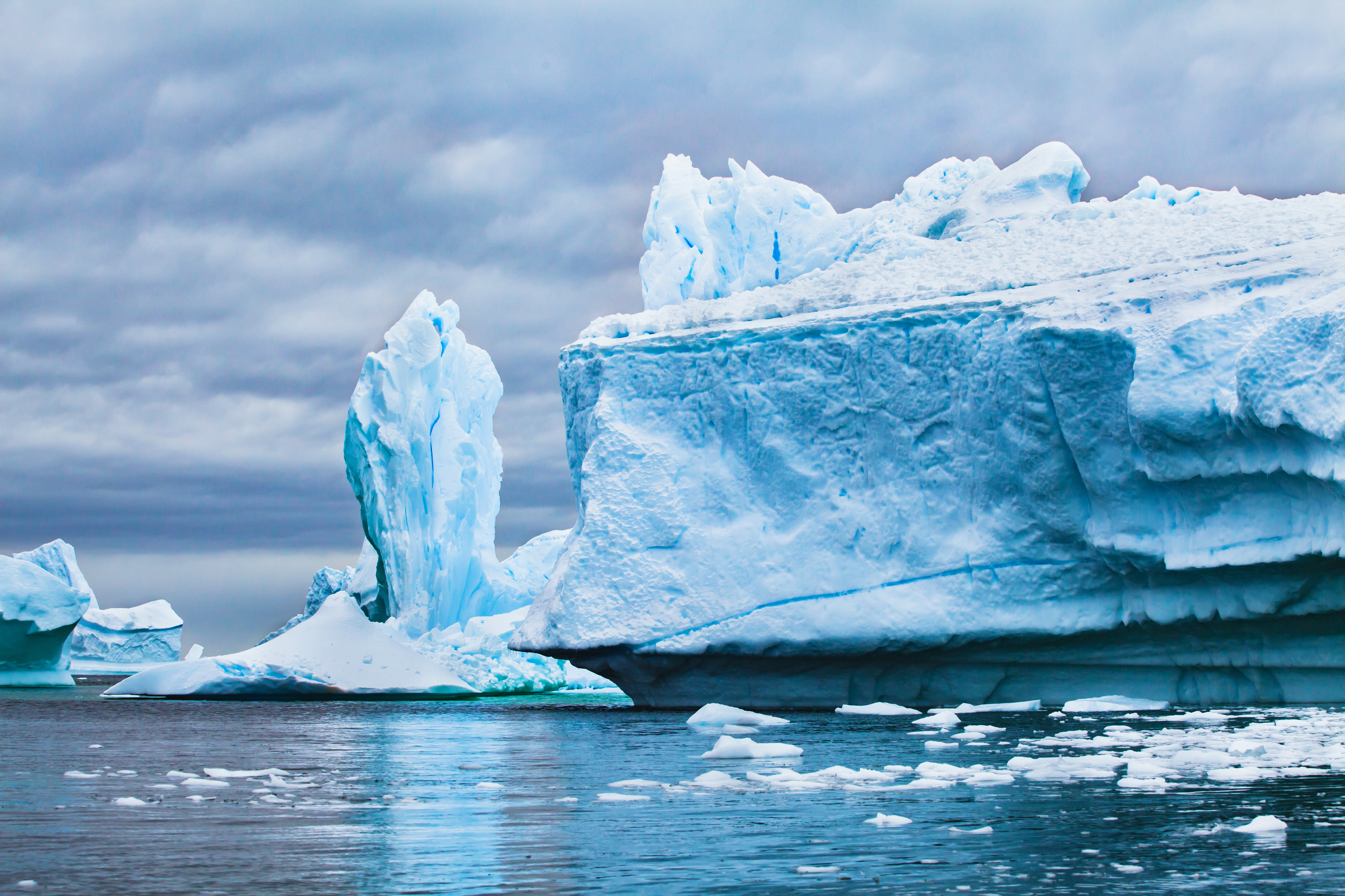 Iceberg com 3 vezes o tamanho de SP está à deriva e mundo fica em alerta