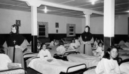 Internato no Canadá: crianças indígenas desaparecidas e bebês jogados no forno