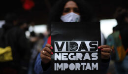 Pesquisa aponta que 81% dos brasileiros reconhecem que o país é racista