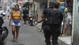 Estudo revela que violência afeta saúde mental de moradores da Maré