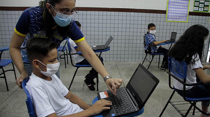 ONG oferece internet de alta velocidade para escolas públicas no Brasil