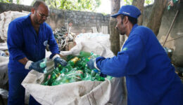 App remunera catadores por reciclagem de embalagens longa vida