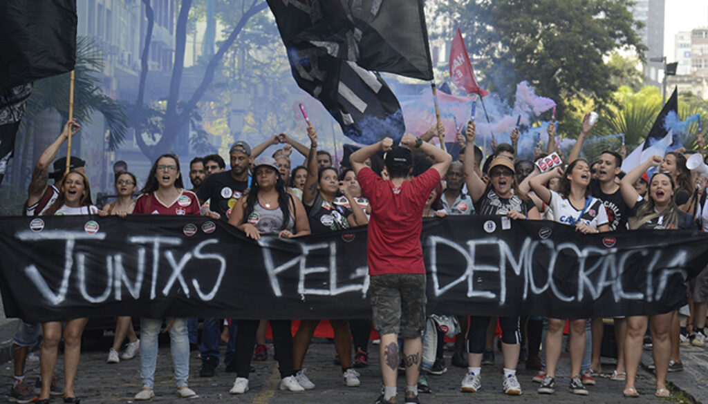 Democracia e Terceiro Setor