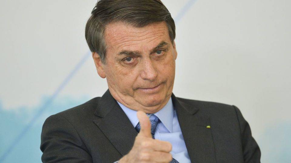 Povo paga: Bolsonaro gasta R$ 1,2 milhão por mês com cartão corporativo