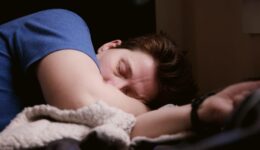 Algumas horas a mais de sono podem levar à perda de 270 calorias por dia