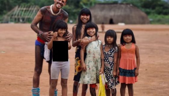 Professor dedica sua vida à educação de crianças indígenas no Xingu