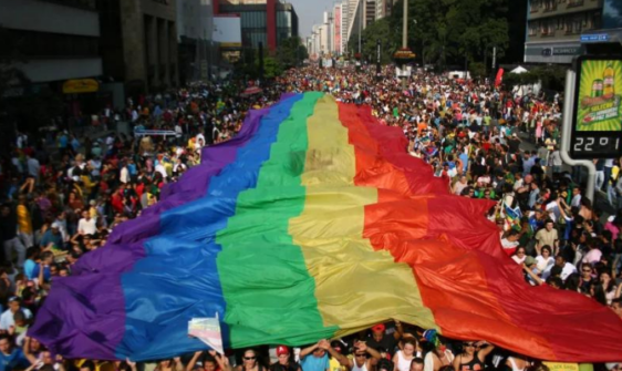 sociedade e comunidade LGBTI+