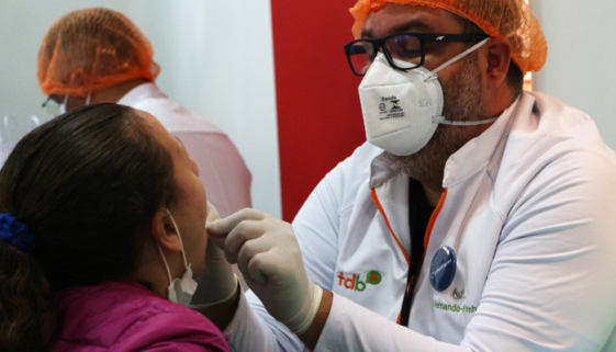 Quando a pobreza se manifesta na boca: Dentistas voluntários atuam com pessoas em vulnerabilidade social