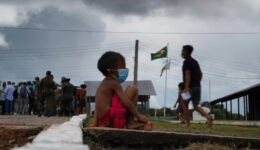 Remédios para malária de Yanomami foram desviados para garimpeiros